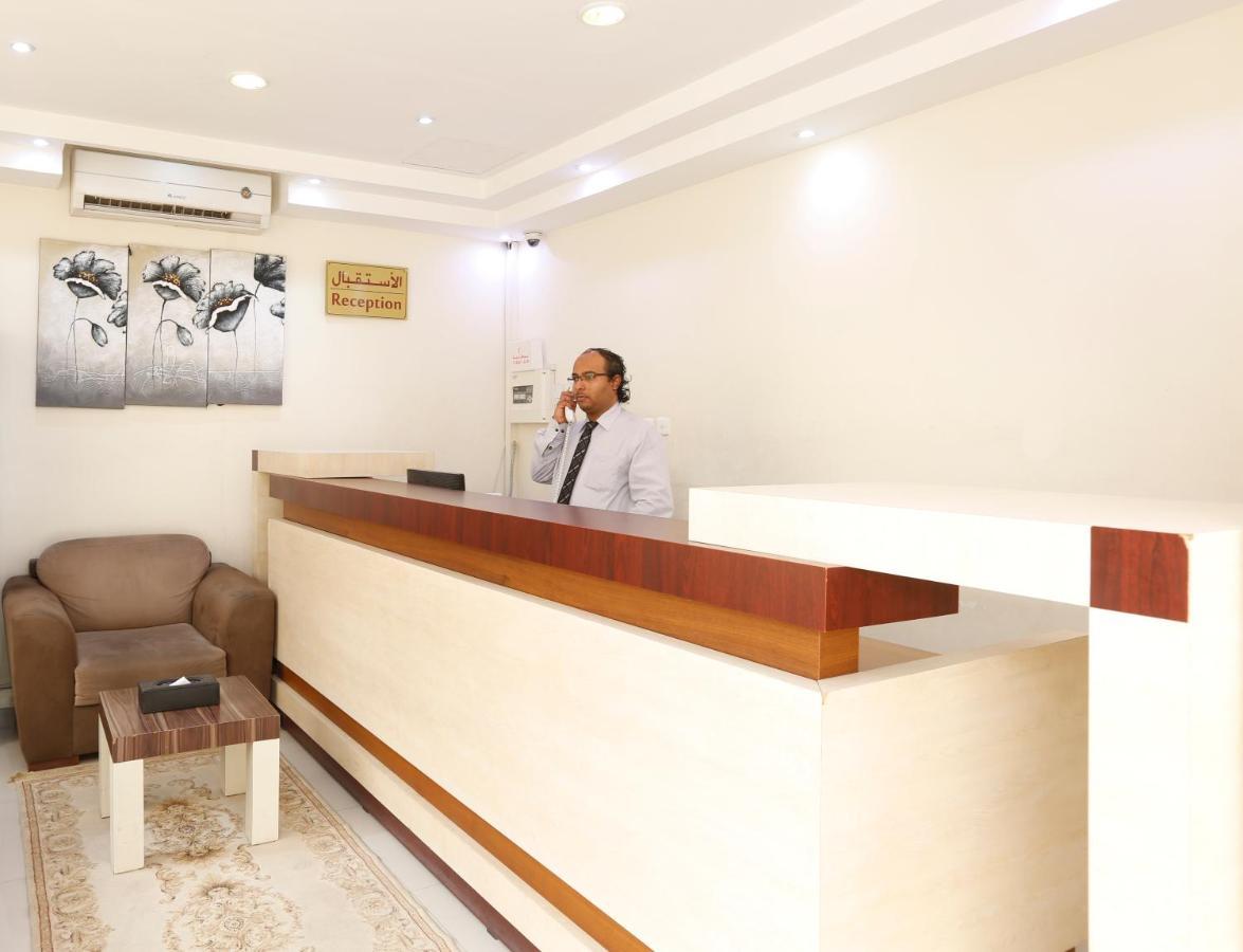 El Tawfiq Furnished Suites Malaz Riyadh Exterior photo